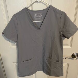 Womens FIGS scrub top size XS